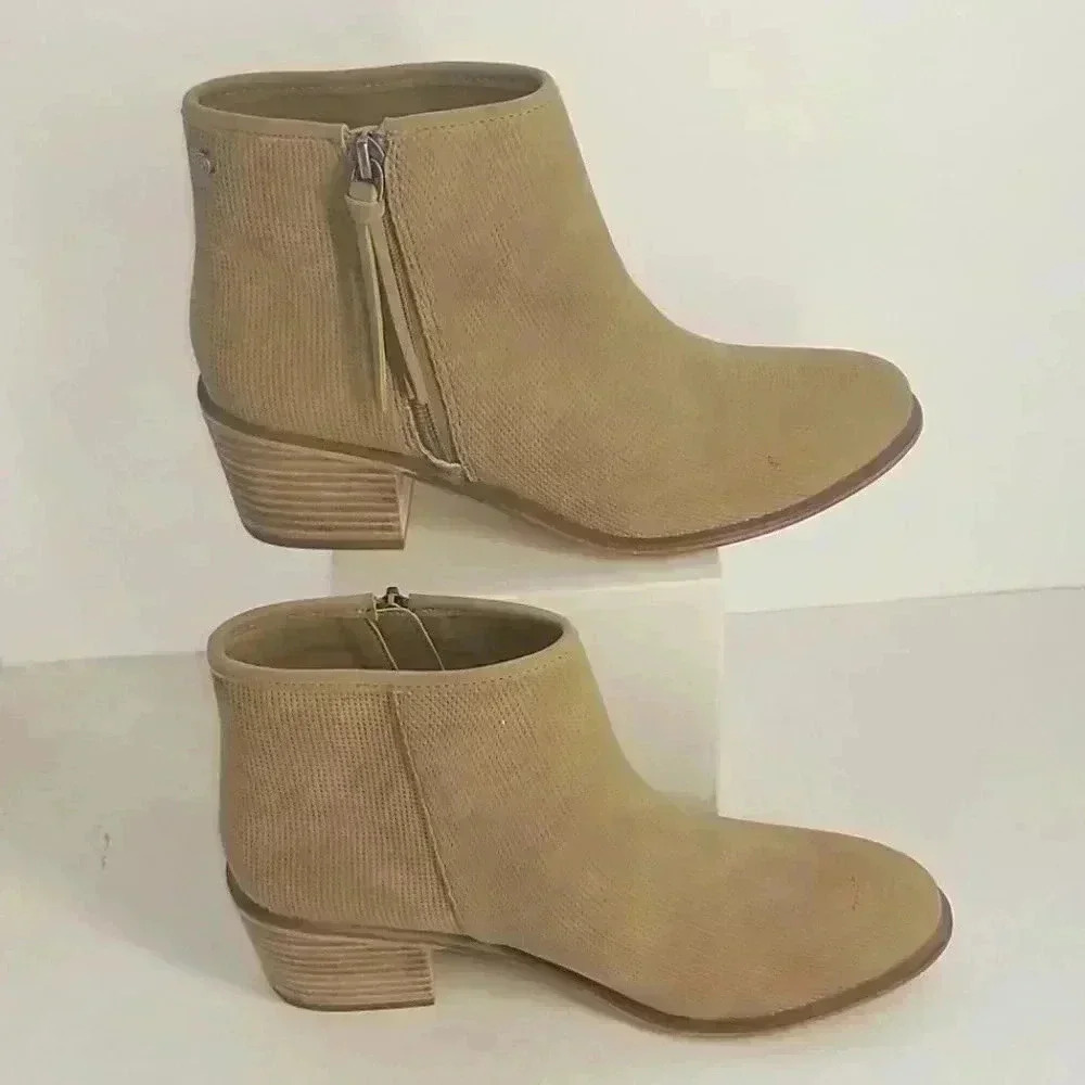 Treasure & bond booties size 6M